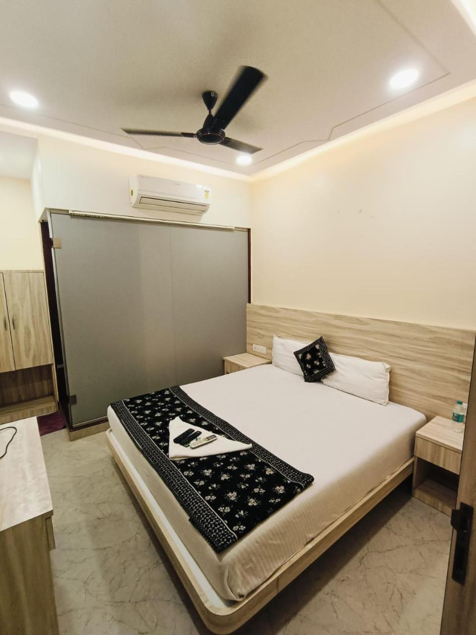 The Kiwwi Hotel Mumbai Dış mekan fotoğraf